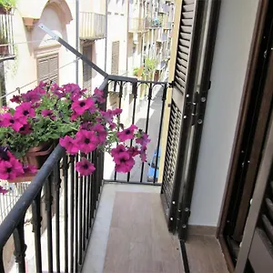 Icalderai 3*, Palermo Włochy